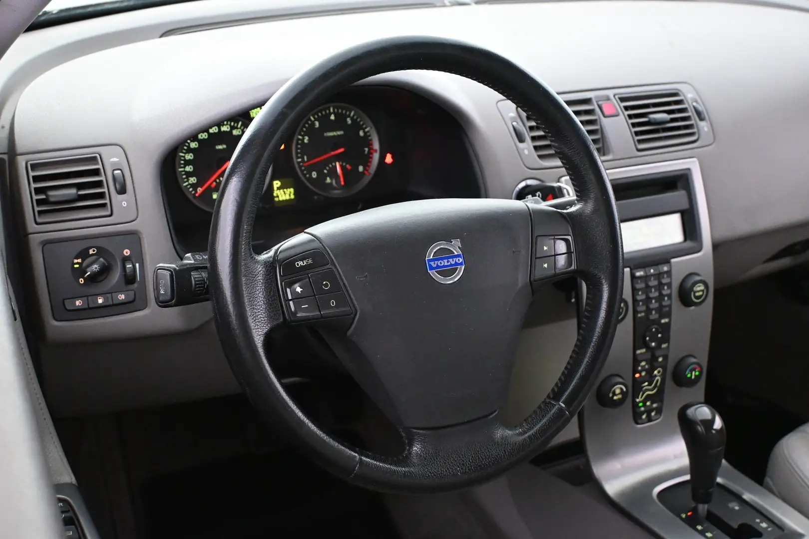 Car Image - 74ZtFqgHEAoKGPhB5L1fy6