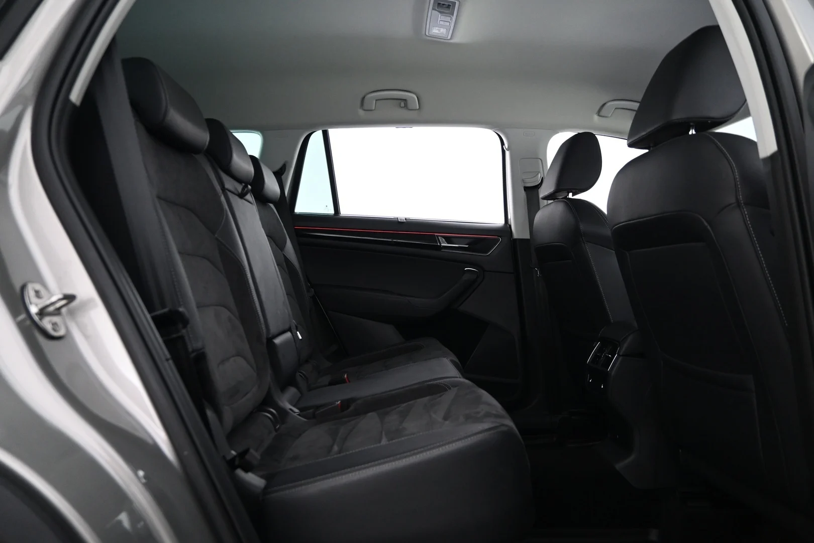 Car Image - 3SoY7u4VcKUvuY8ORQyNC6