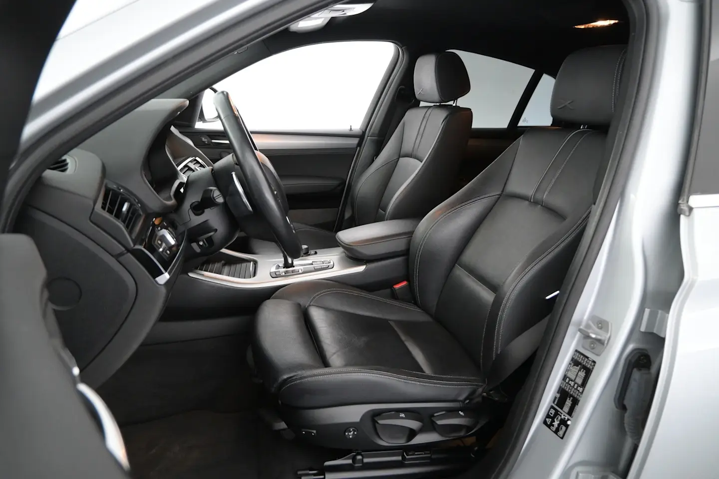 Car Image - jaq1CROSTet8S5oX10YG0