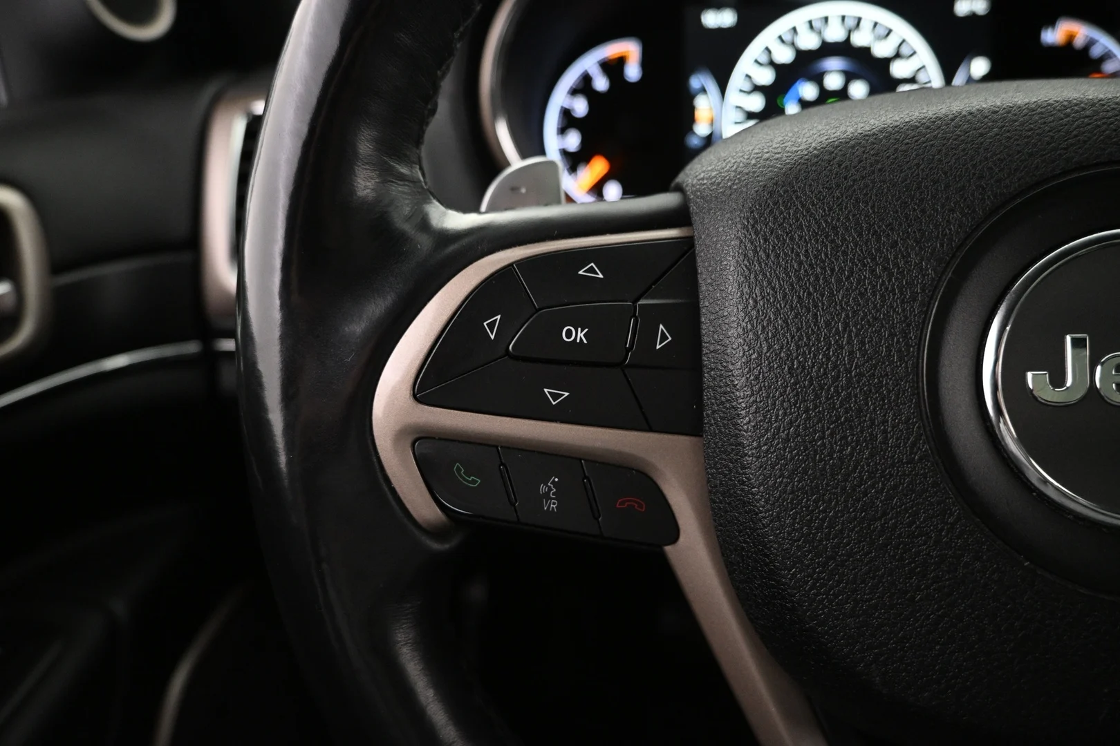 Car Image - 5iw0nYENXqyNLcggbStRZt