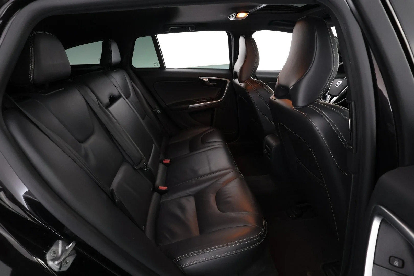 Car Image - 4I2456XxhMHPgcx5eQCjwM
