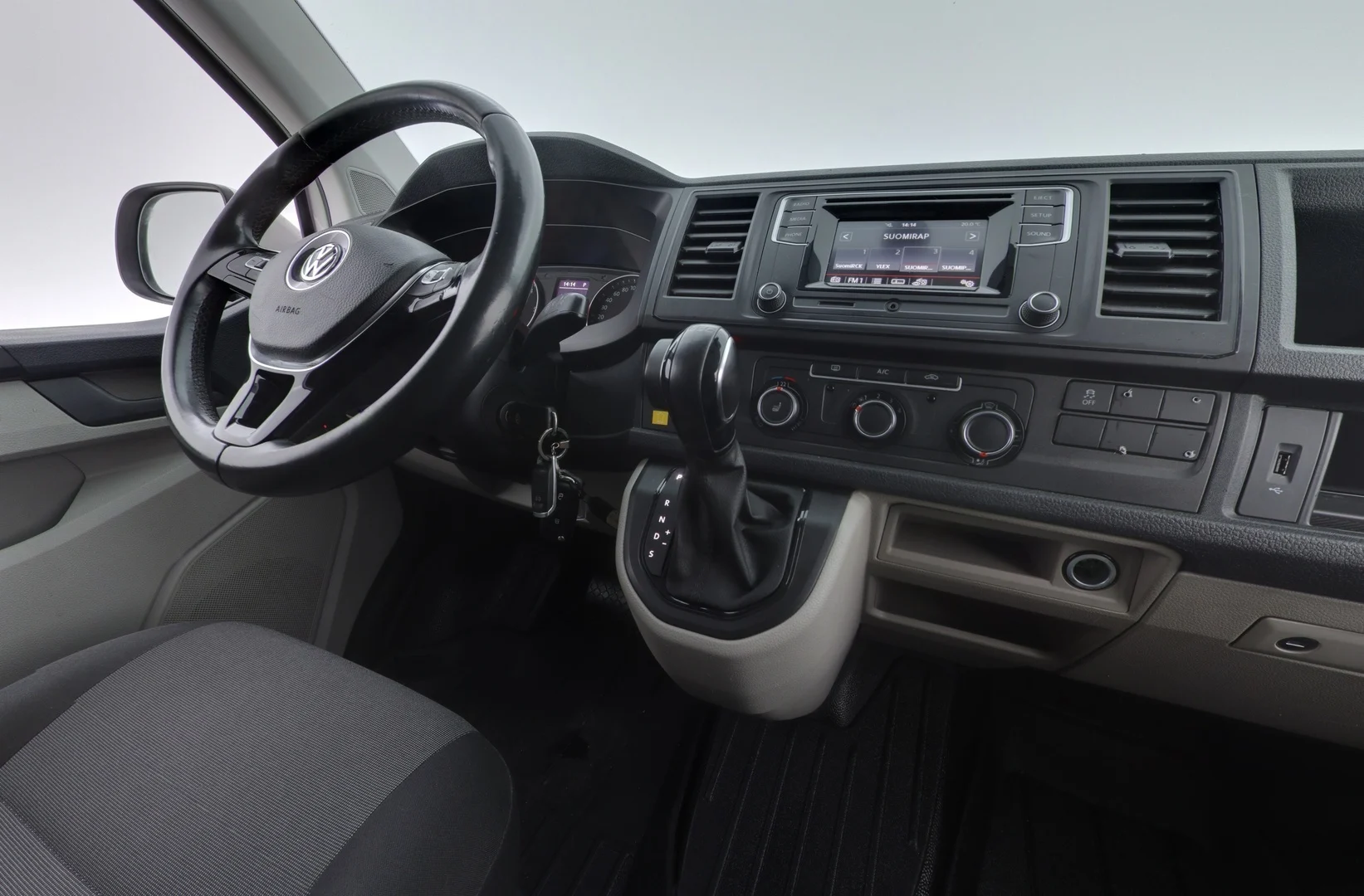 Car Image - QcSGfKC1bITArnyWr2cK9