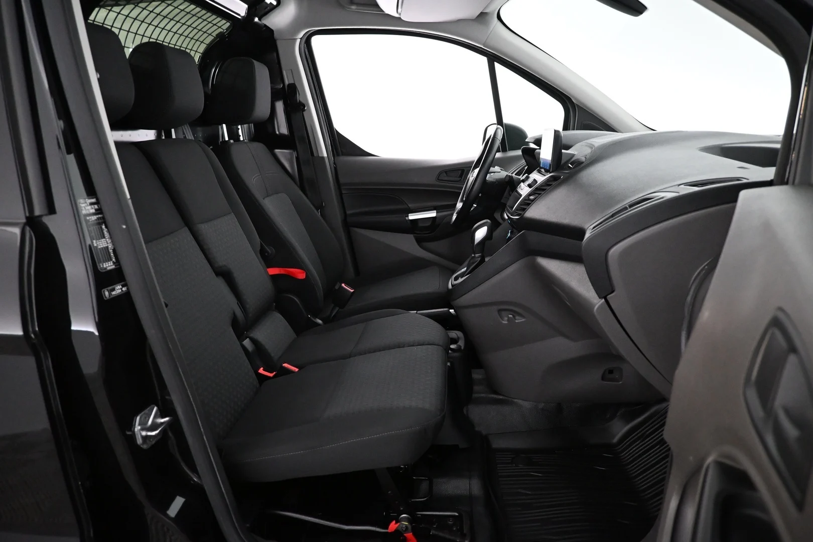 Car Image - 4QpJy4Ad2U01PrcdC5eorE