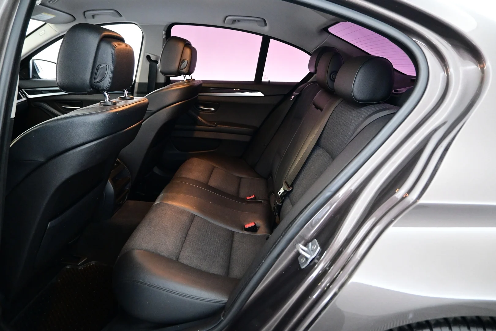 Car Image - 3X87jyAKGlSo6SmEtb74OU