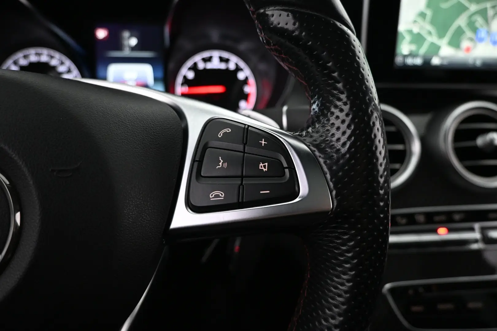 Car Image - 4MAK0eBjCSPmi7L7eEWI93