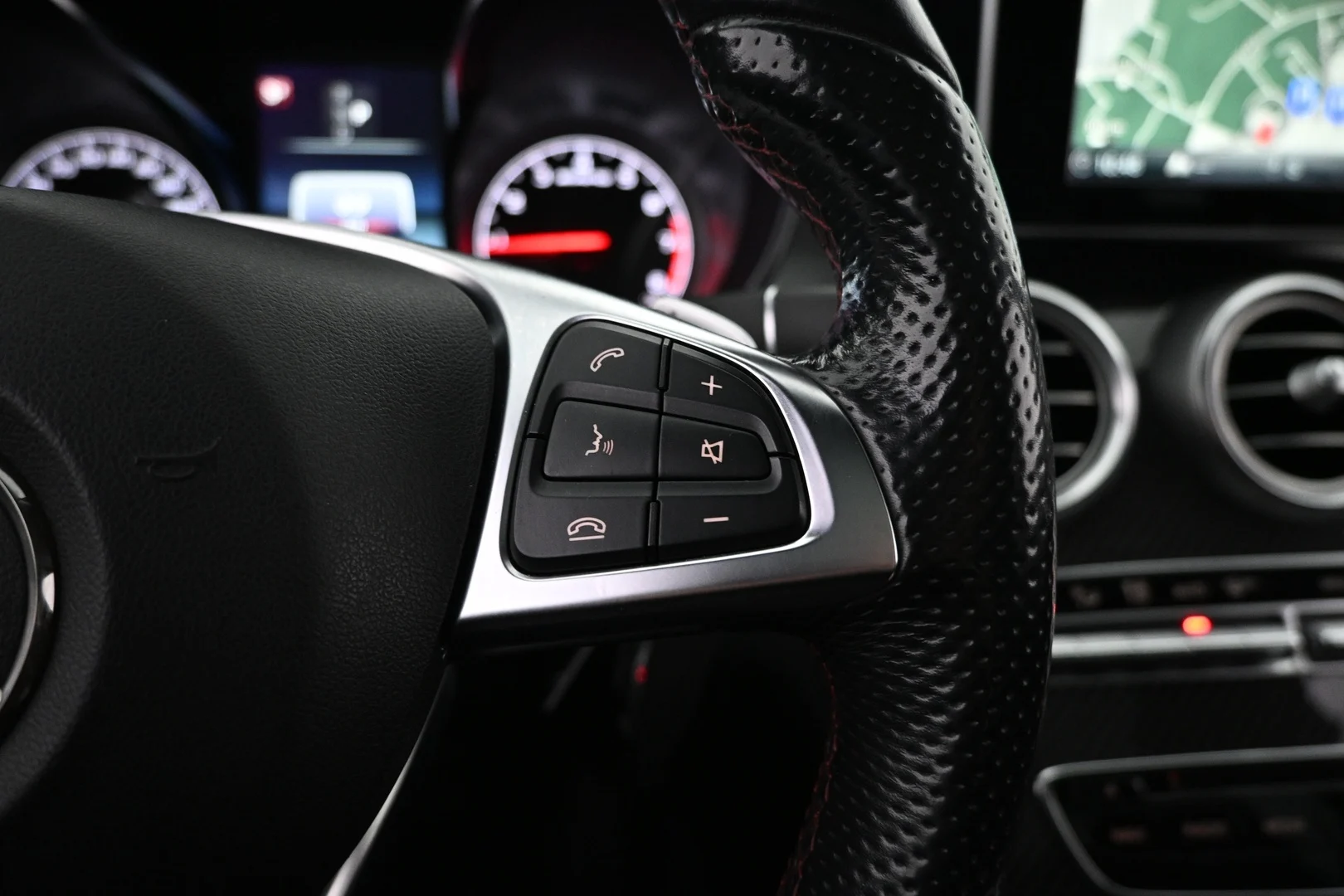 Car Image - 4MAK0eBjCSPmi7L7eEWI93
