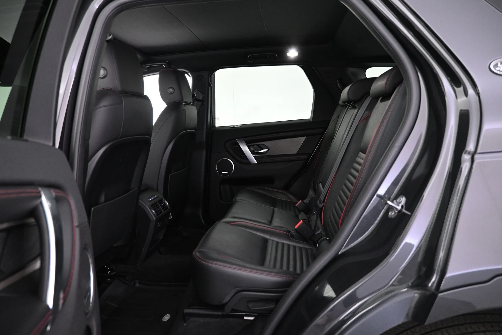 Car Image - 1HHY7jb22lndT181N4YQOY