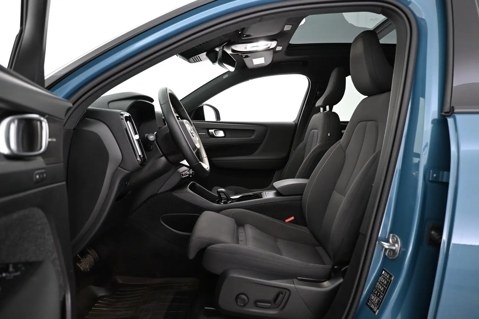 Car Image - 2ei4CN7UrdQCdegTkEVarS