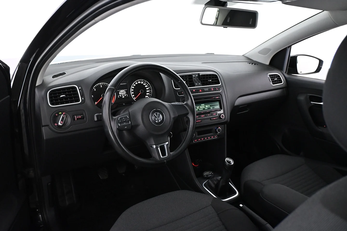 Car Image - 4p9zwhhqlZMiocGPmuuvZ3