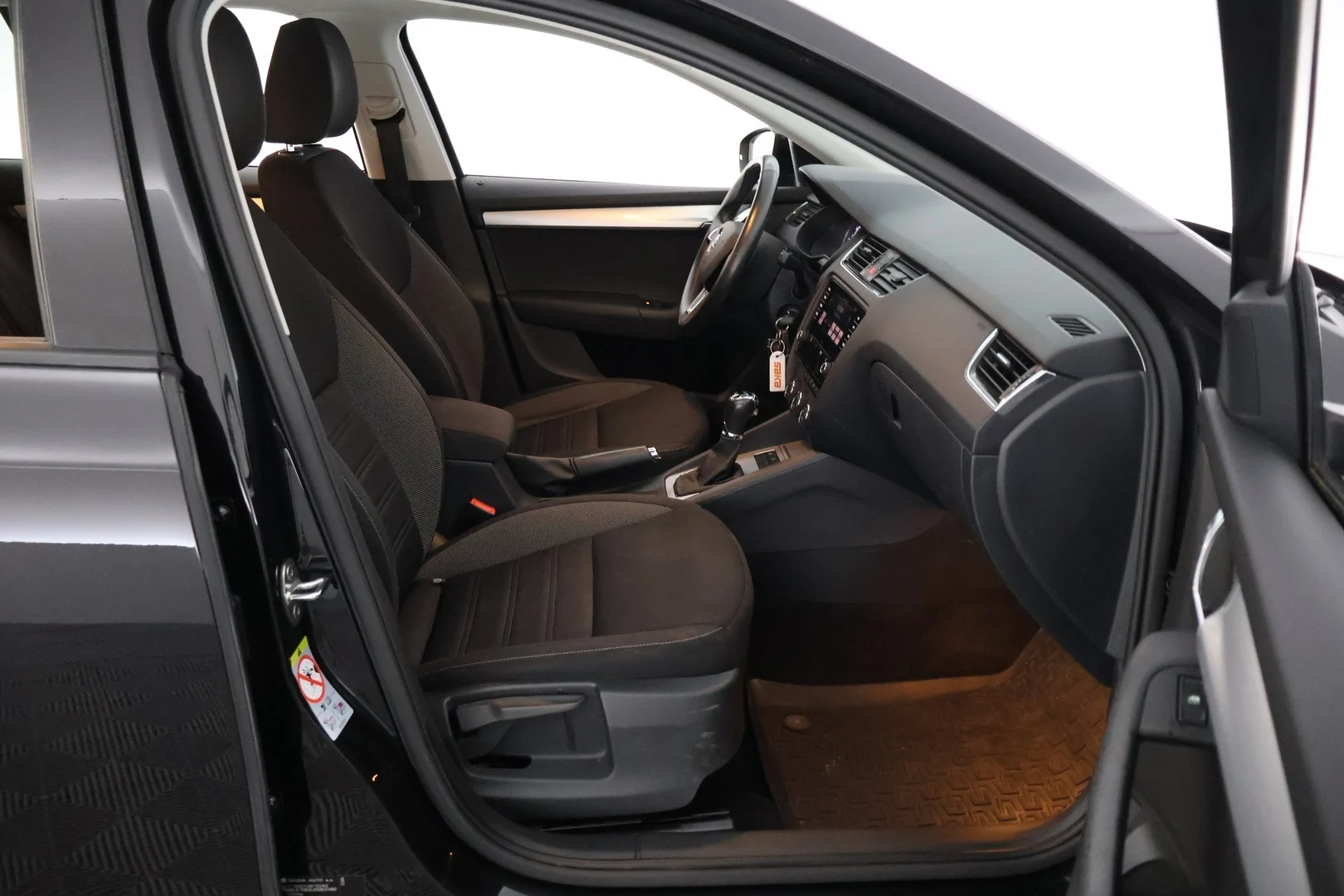 Car Image - 6PPErOmSaTazjT0amw1juQ