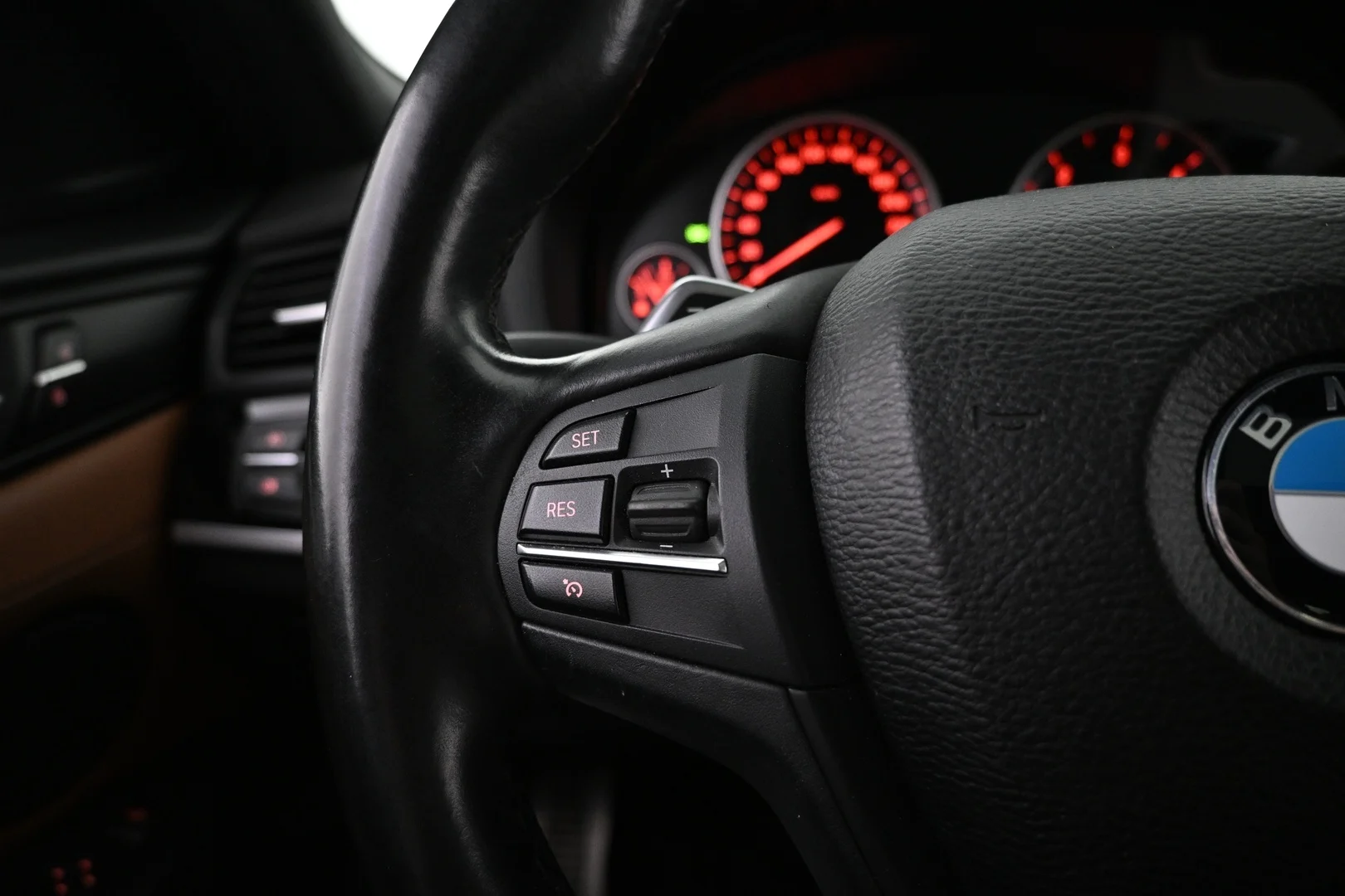 Car Image - 2Q0kRJlSWMrga6uWqg6z3W