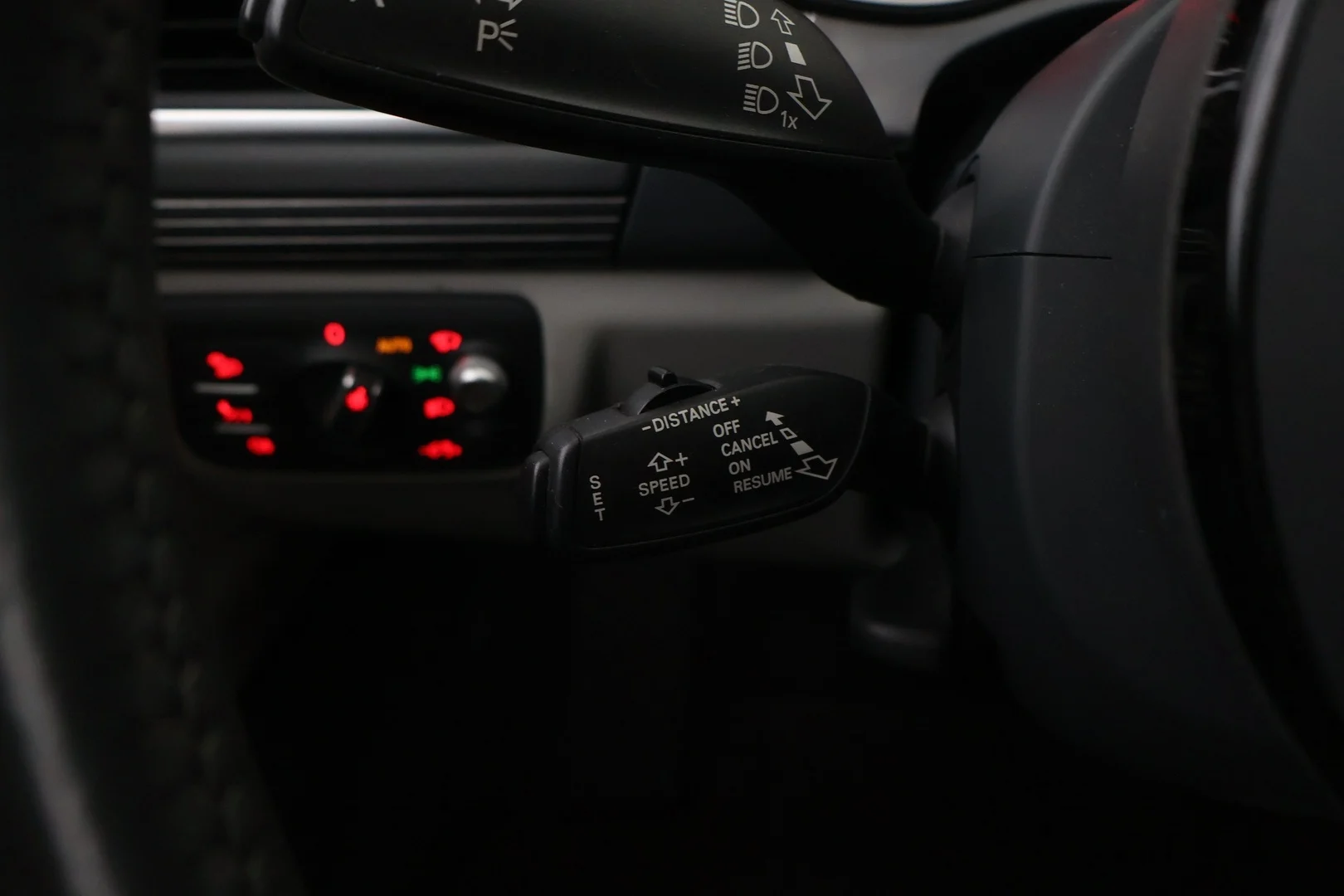 Car Image - 49vV66aHgjr7UZKwRINHBY