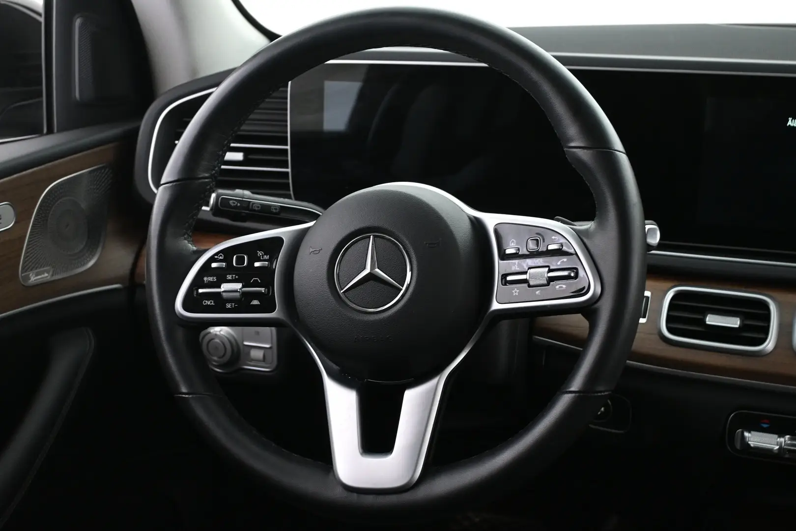 Car Image - 3yXzaTY9WhU3NcIvQtpD0T