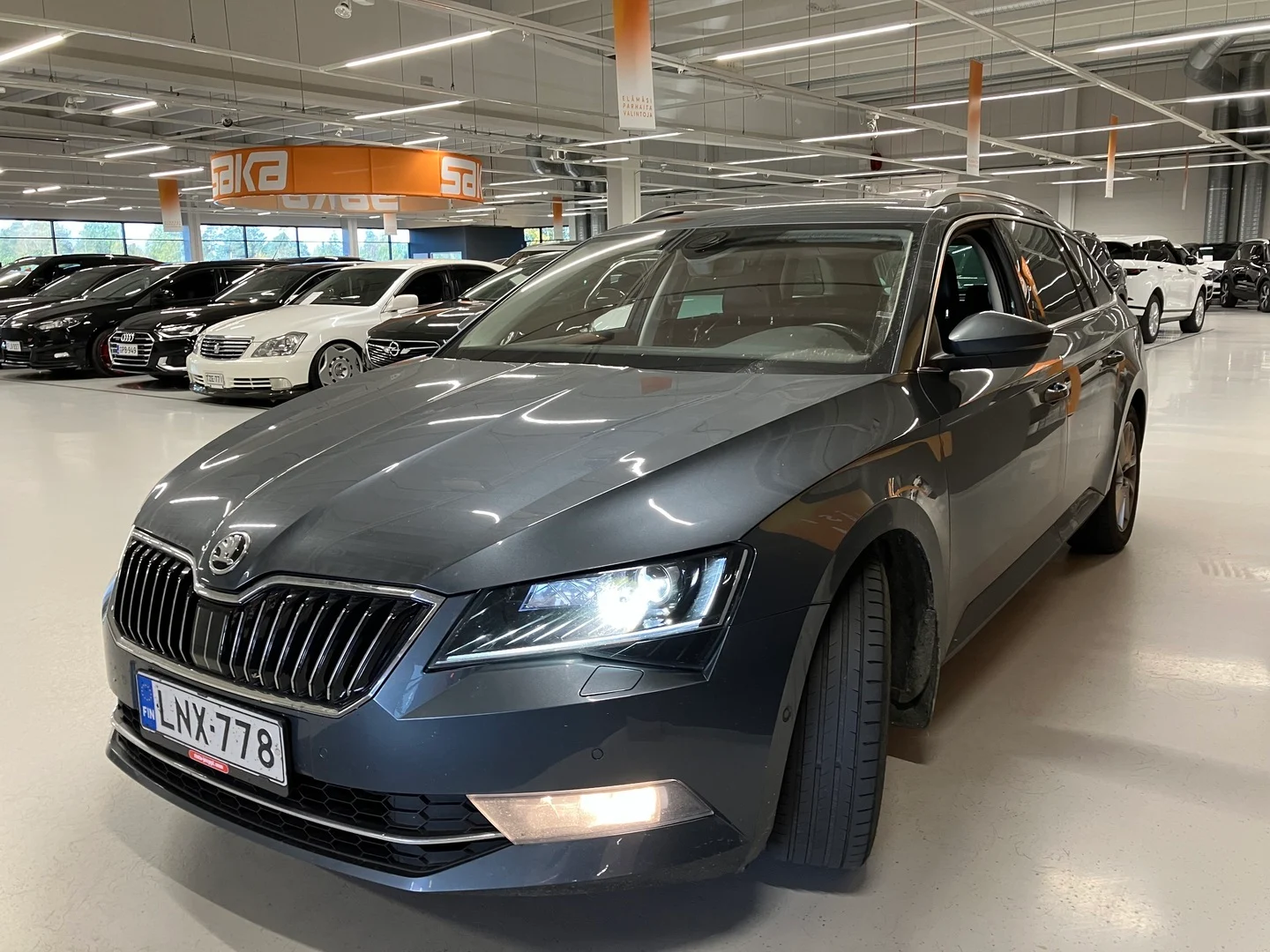 Car Image - xh0X1cJVC1wIfPbObPSBX