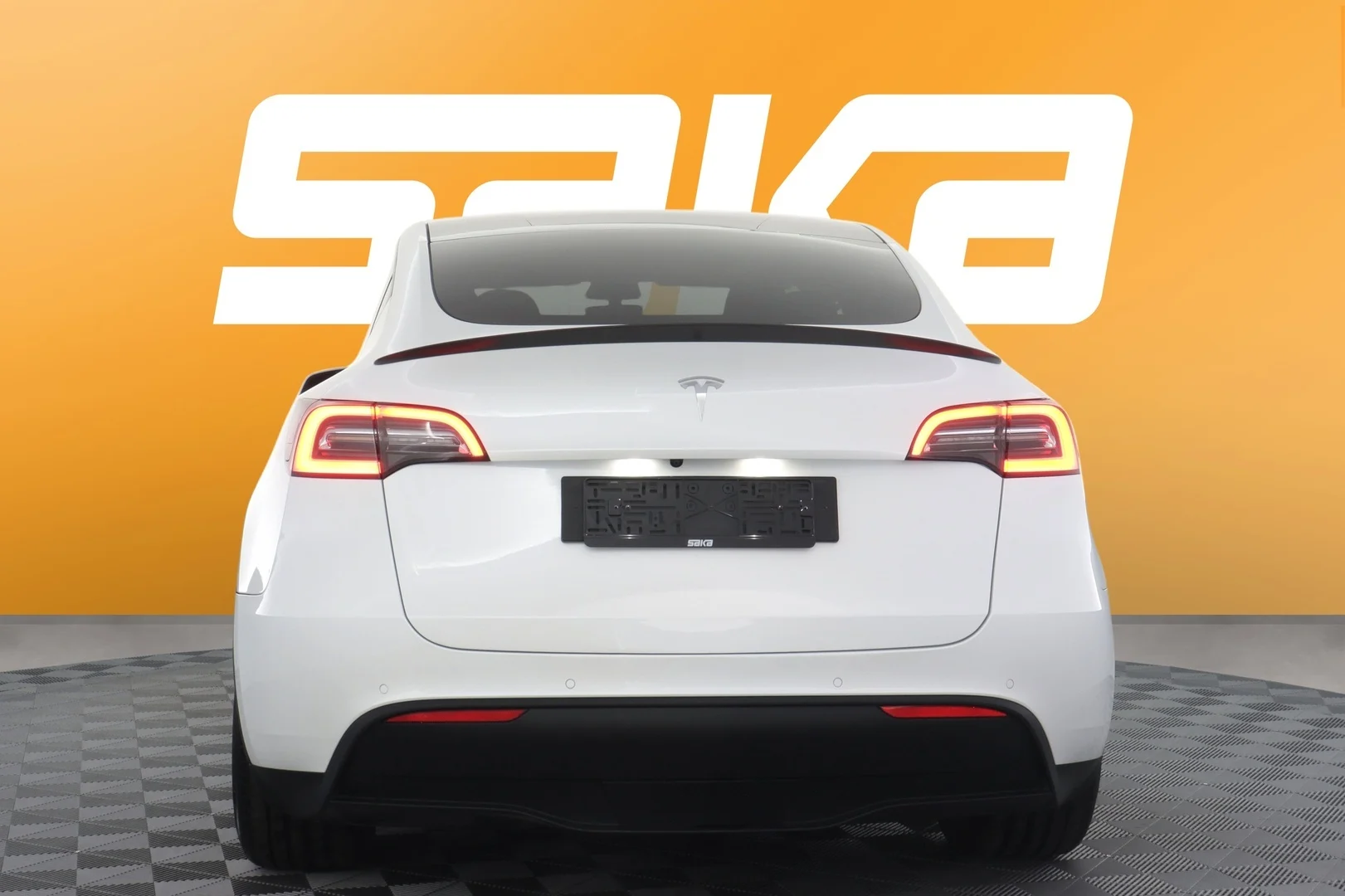 Car Image - 74xqPfubU3zlbIKWsb6iZy