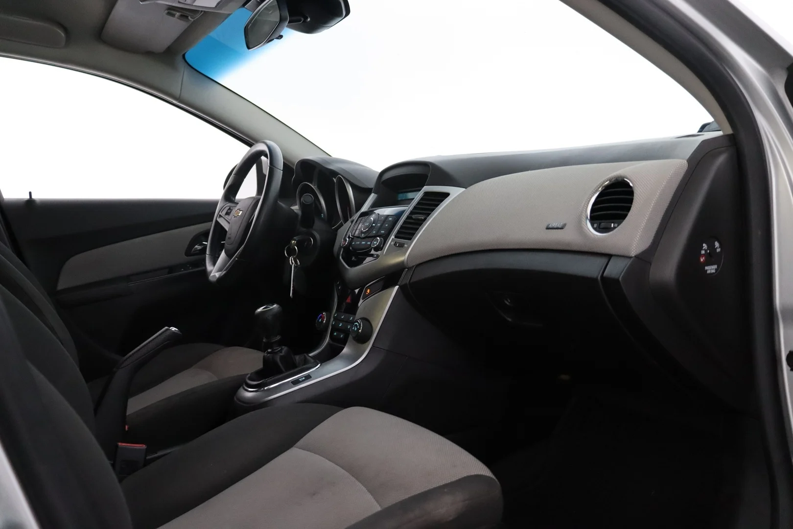 Car Image - 4x4F0N5S87a8vHvQwQIduD