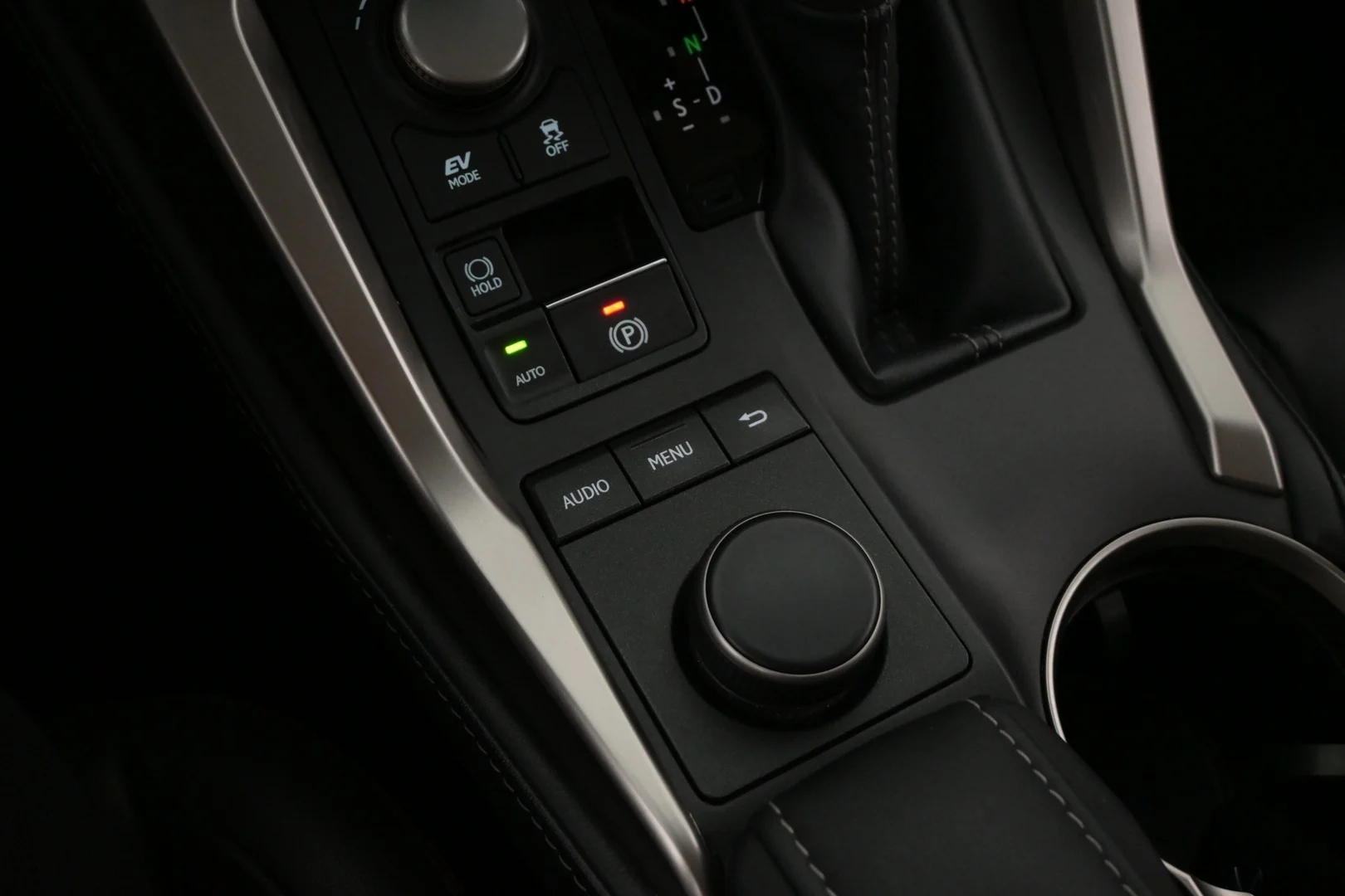 Car Image - 3XAjmnXIXb70lGzeuPVPr9