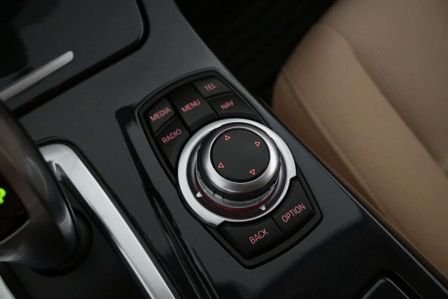 Car Image - 26Mlg1N8qDzmq2AMEK6ig8