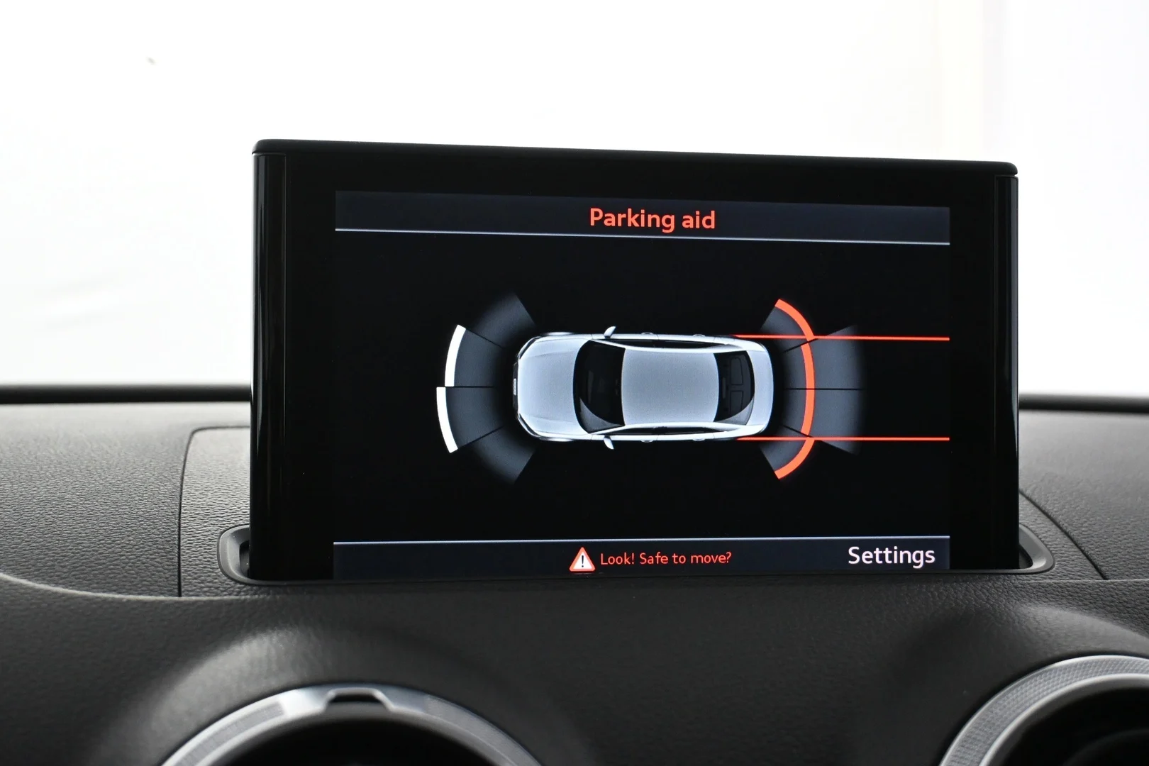 Car Image - ZnHFr1oIEcO2APLem1ijX