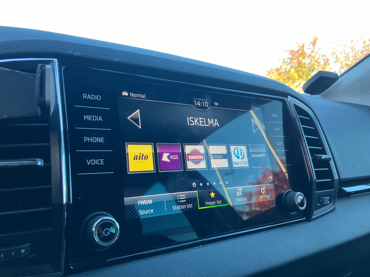 Car Image - 6qcQiYKKMdSrrcK3Yn2VX4