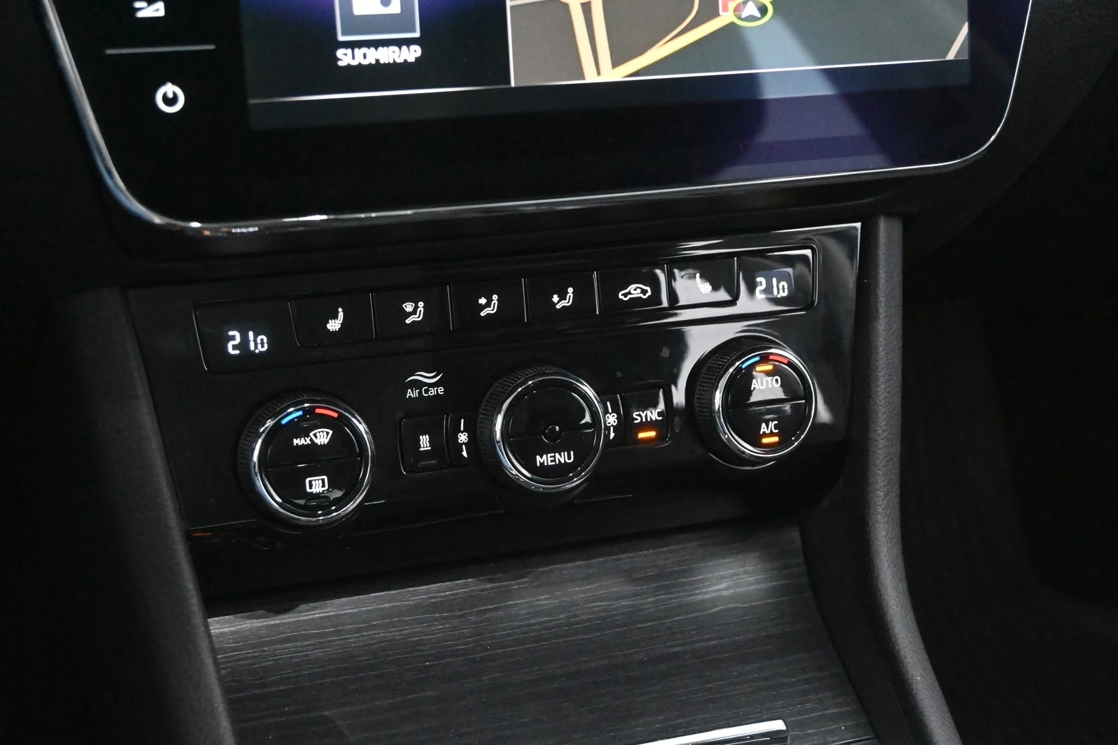 Car Image - zUvqFzreCXsyLiNV7CtkP