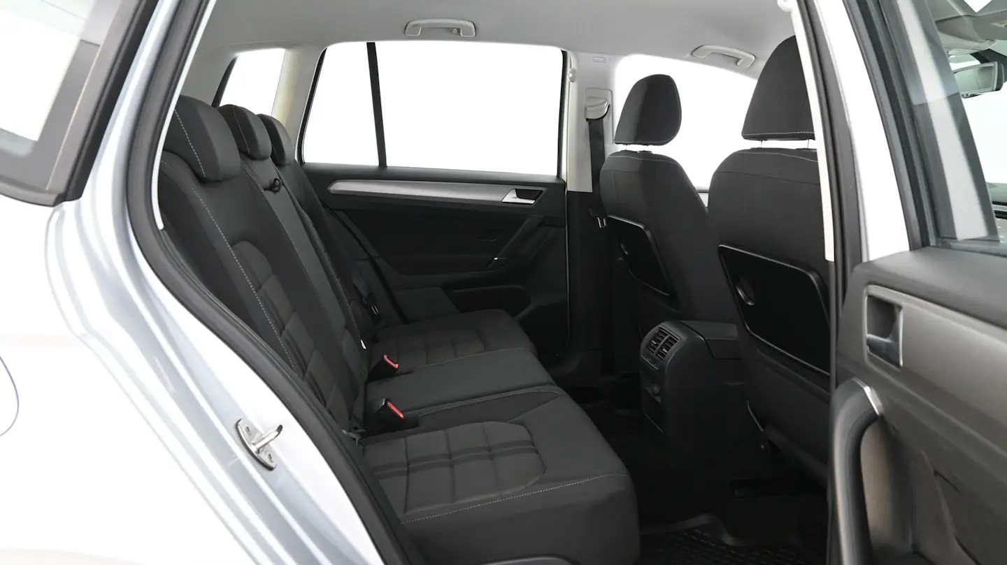 Car Image - 7oD7sFnVH0ZRedHcxm3Ger