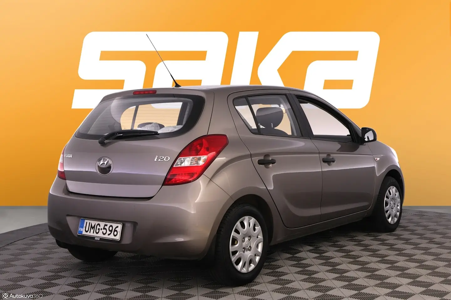 Car Image - 7n6w9Bkn8yzHzslrdcC3i2