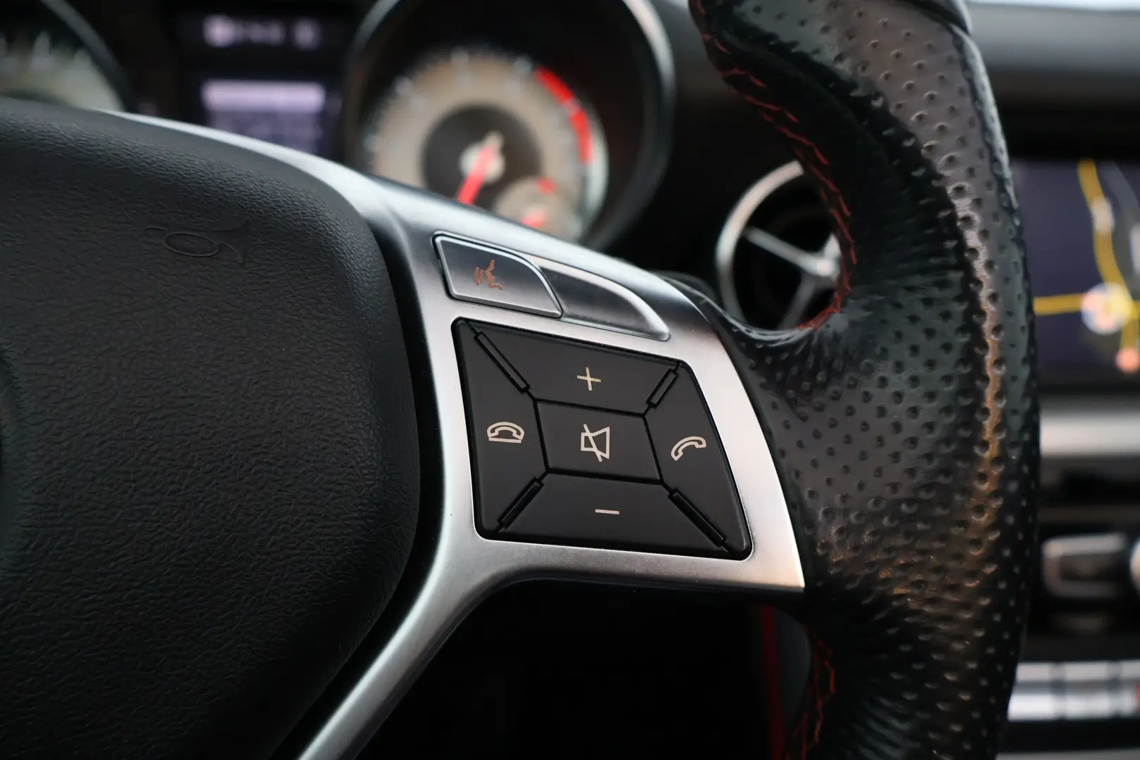 Car Image - 4Cq0nqQN7TJqF3j85quyHQ