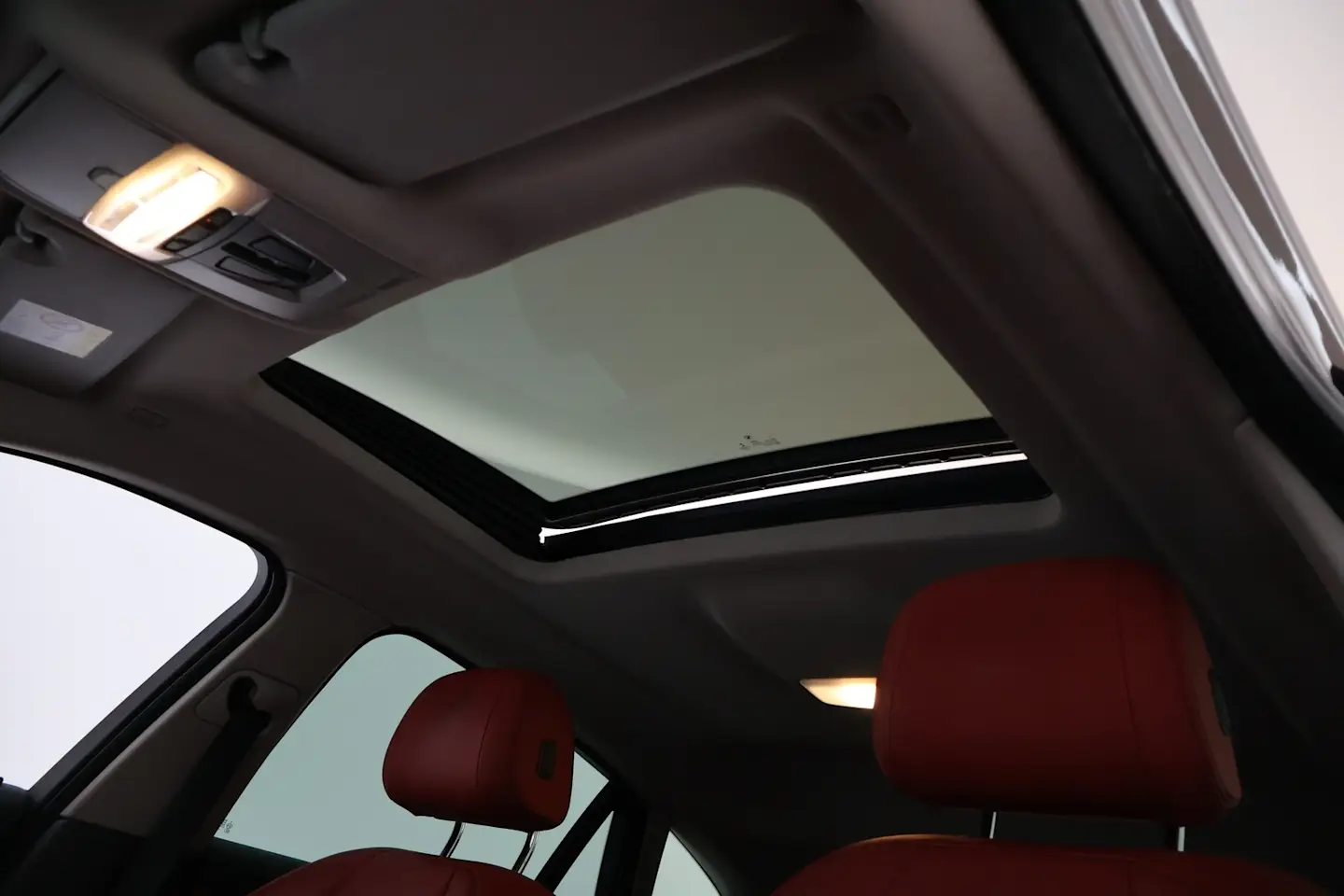 Car Image - 6HGq9ksO9Ac5tXdhEDDBIs