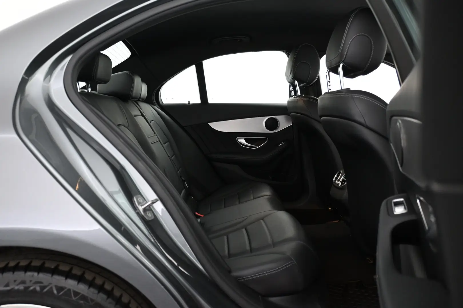 Car Image - 2hHrXcLahSCigf4yiGwEgm