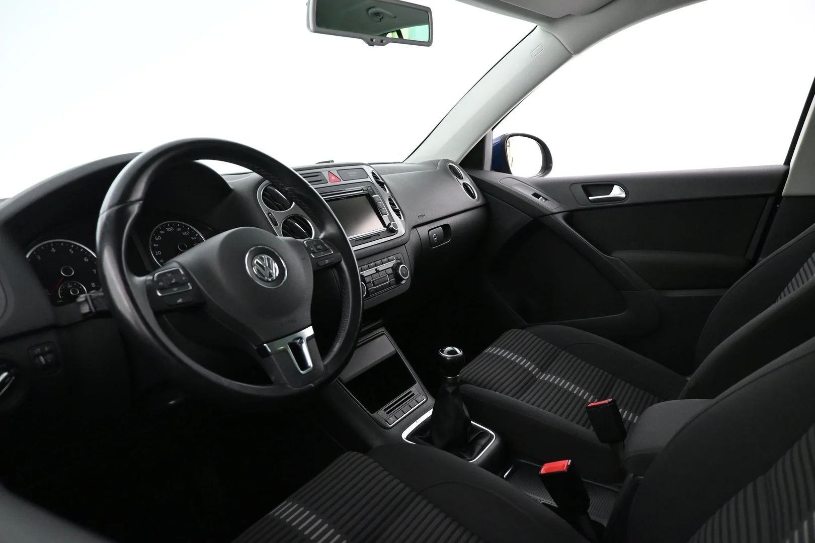 Car Image - 6TrG6ORZfoO1hi8wFGJzmf