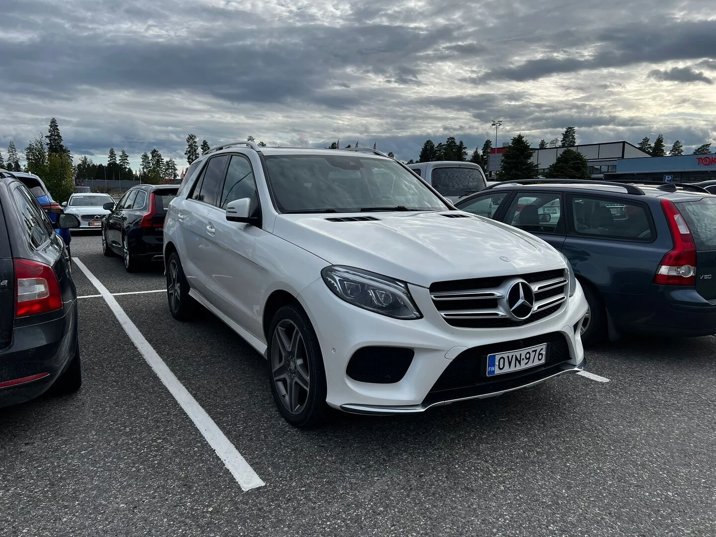 Car Image - 4ZzhBl5K3Huj5wVT6O13r7