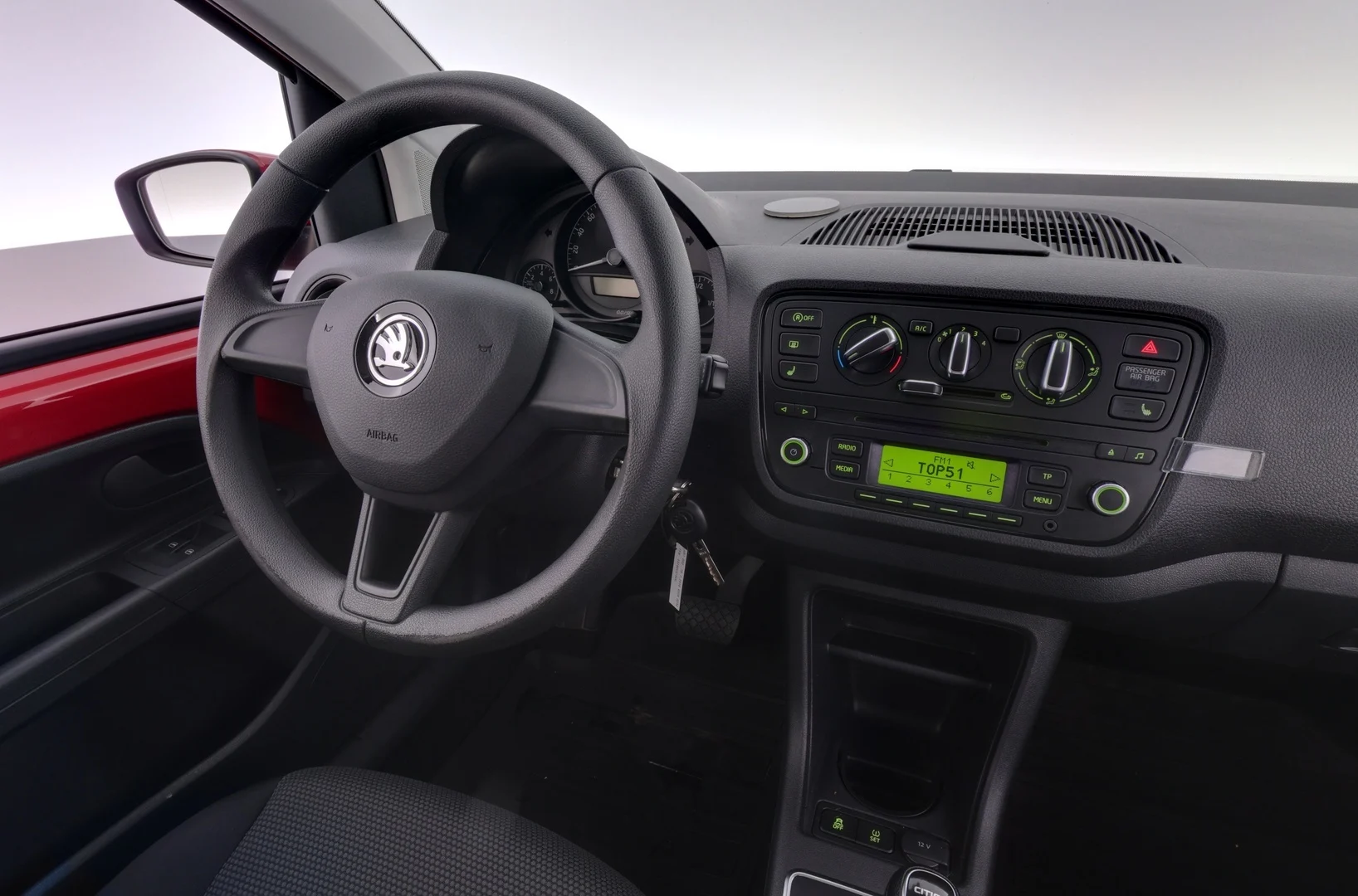 Car Image - 5v3q42EHnvqZzyDzlUO5P0