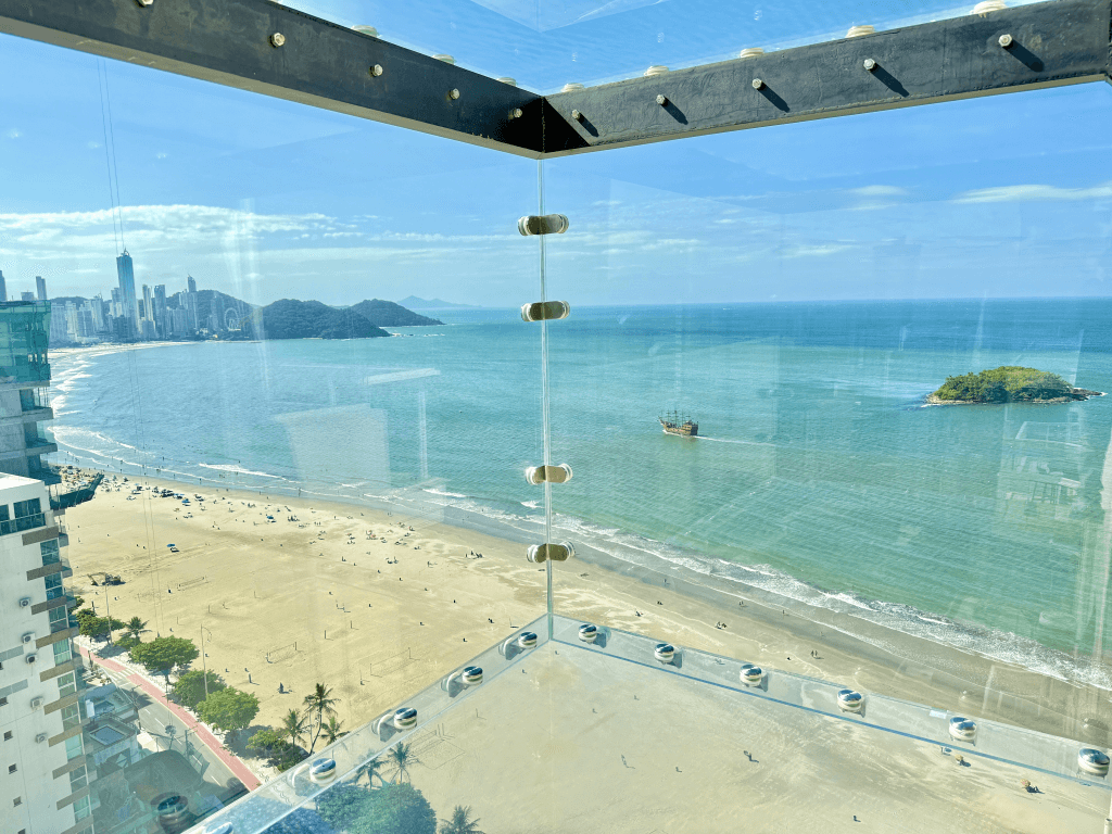 Summit BC - Cubo Norte 