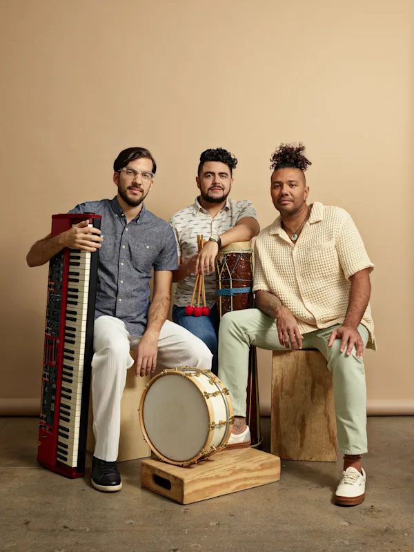 Caracas Trio flyer