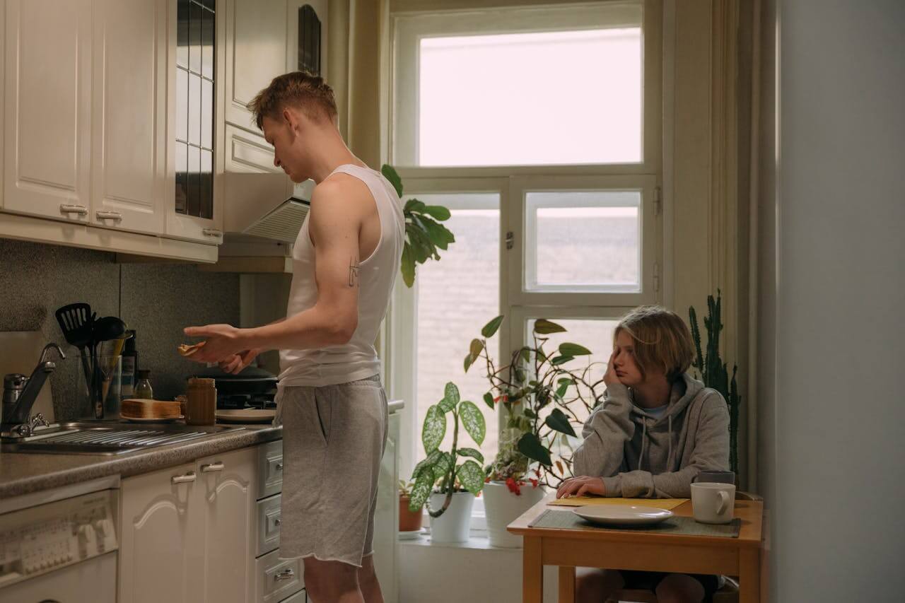 dad-making-peanut-butter-sandwich-for-son