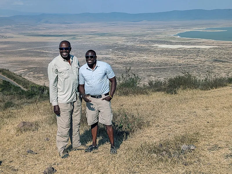 thomson guides nasibu and ojukwu at ngorongoro crater tanzania