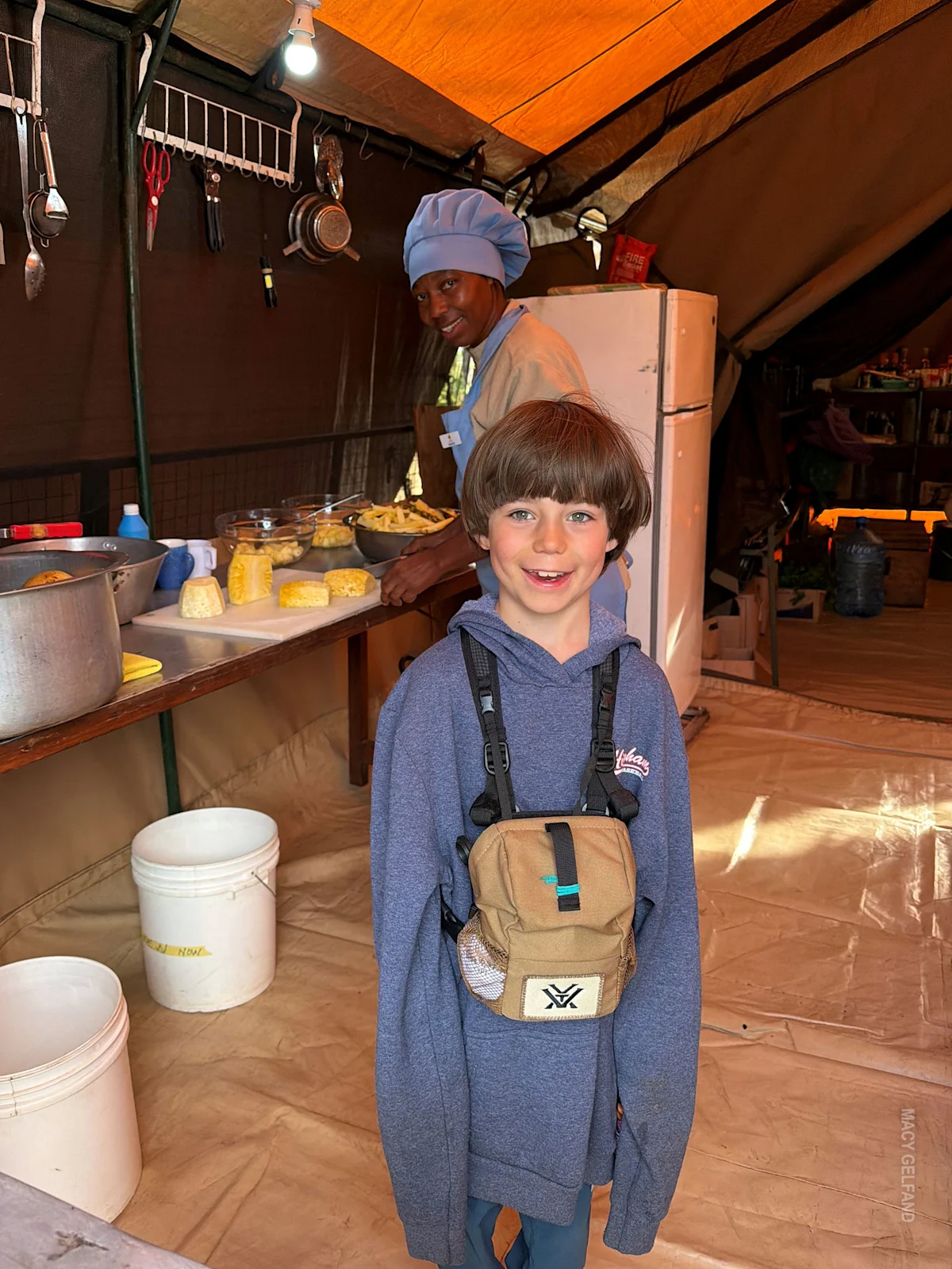 safari chef making special meals for family safaris