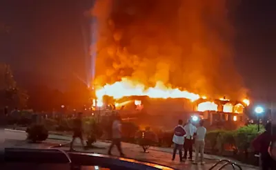 गोवा के अरपोरा नाइटक्लब में भयानक आग: 25 लोगों की मौत, कई घायल — बड़े पैमाने पर लापरवाही उजागर