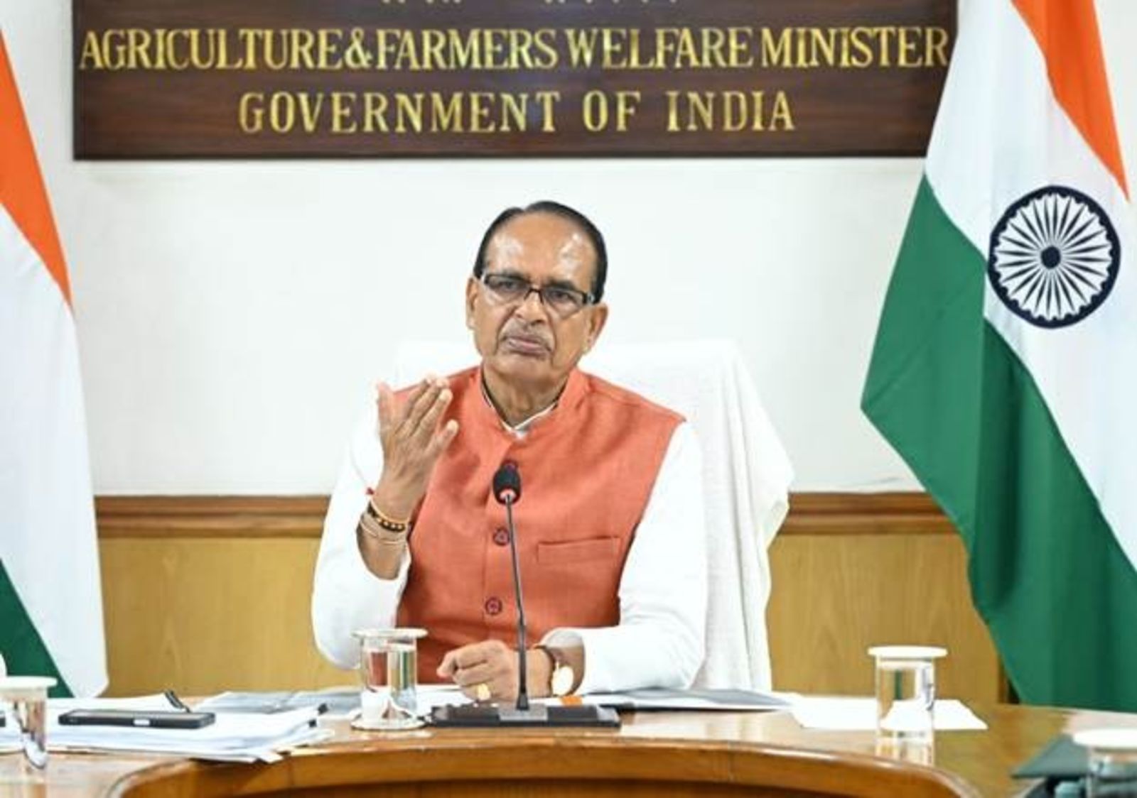 नकली खाद-बीज और कीटनाशकों की बिक्री पर सख्त हुए कृषि मंत्री शिवराज सिंह चौहान