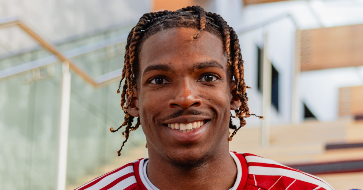 Jeremy Jacquet gewinnt die Auszeichnung zum Spieler des Monats beim FC ...