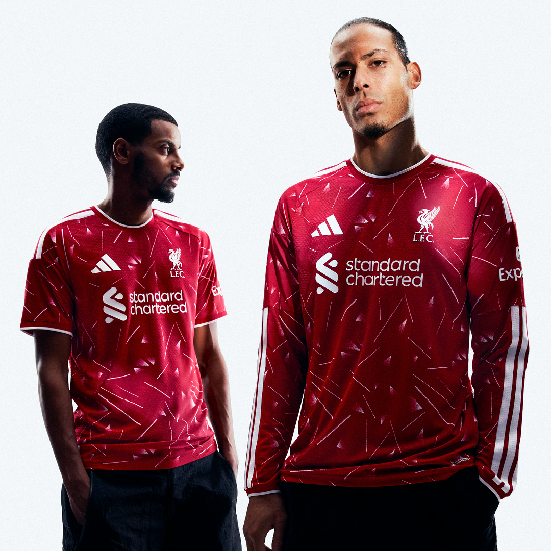 LFCの新契約を祝って「M. Salah」-11インチシャツのプリントを無料で