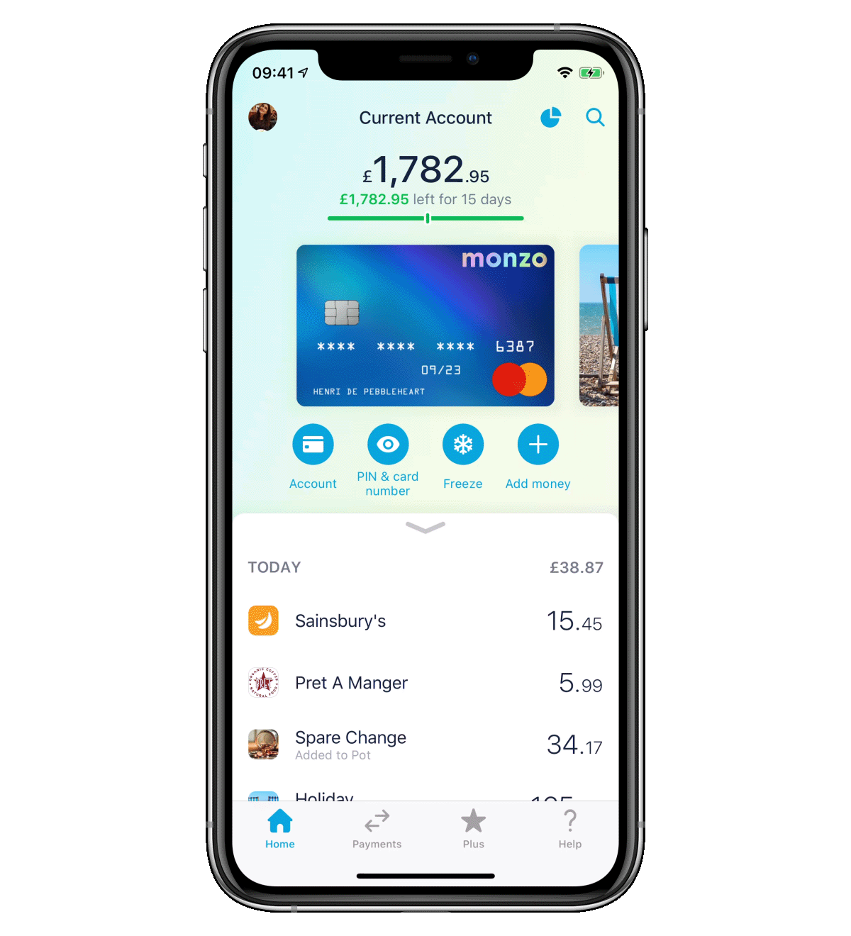 Video of Amex card in Monzo app.