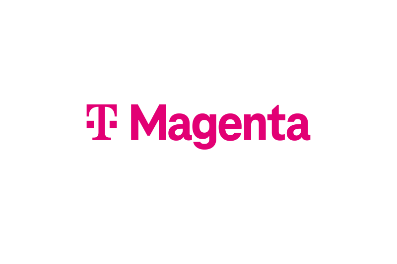 logo-magenta-for media-card