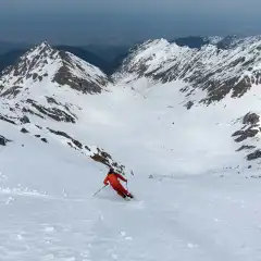 Bella discesa sul canale nord del Laita