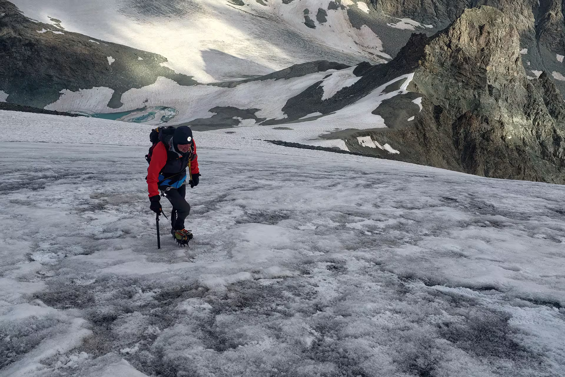 Tratto ghiacciato sotto la cima