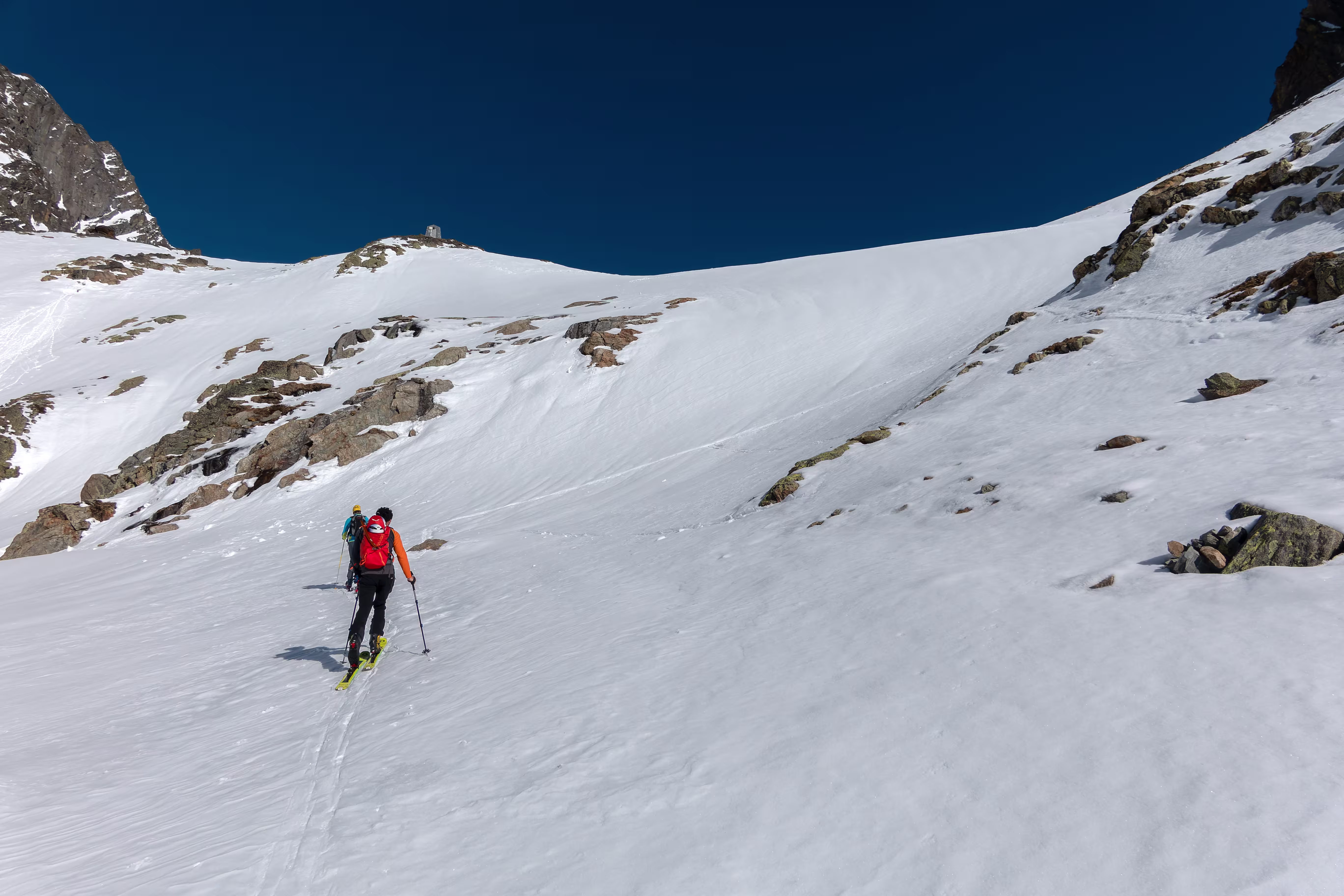 Il ripido pendio sopra il Bivacco Spataro