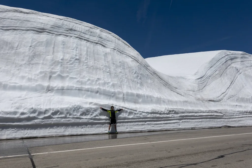 Muri di neve al Passo del Gottardo