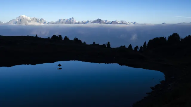 Il Monte Bianco dal Lago di Chamolè