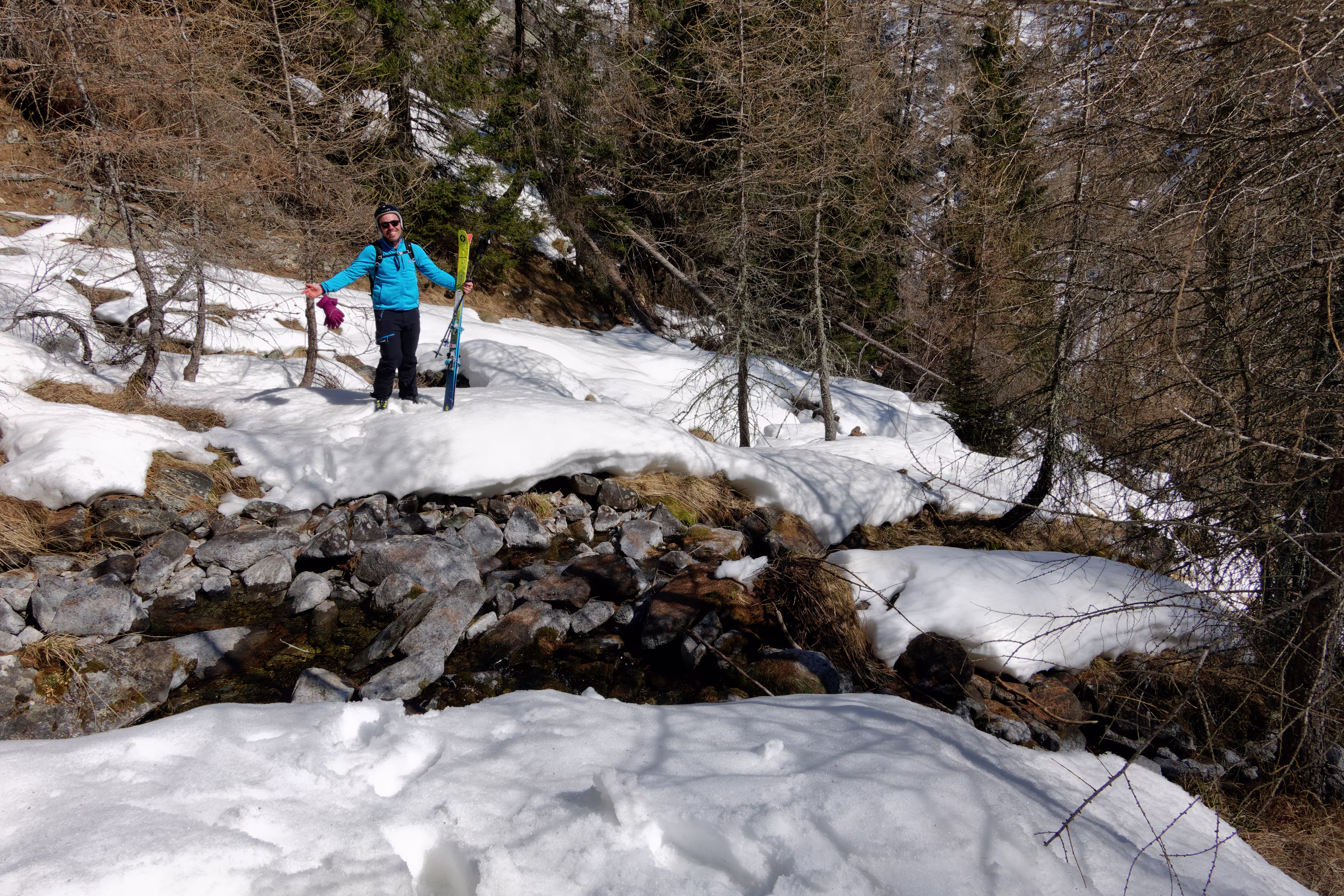 Dopo la rovinosa caduta nel torrente